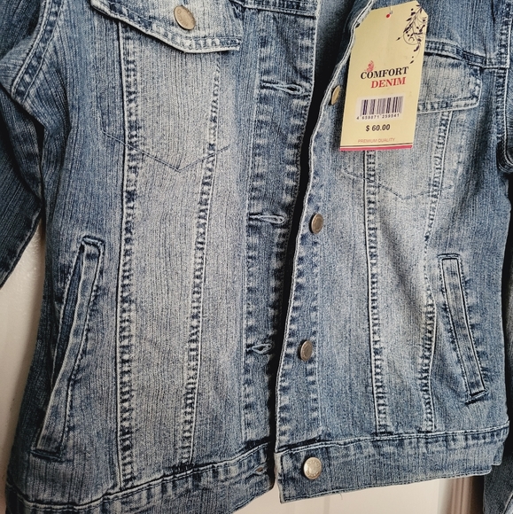 Denim jacket - Picture 2 of 4